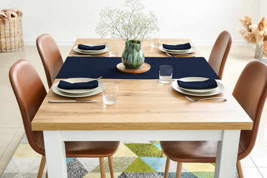 Decorative tablecloths, decorative tabletop covers, decorative napkins, table linens, dining tablecloth, elegant table décor, luxury table linens, wedding tablecloth, banquet table linens, party table decorations, holiday table setting, custom tablecloth, custom napkins, dining table accessories, restaurant table linens, event table décor, modern table linens, home dining décor, tabletop décor, fabric tablecloth