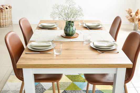 Decorative tablecloths, decorative tabletop covers, decorative napkins, table linens, dining tablecloth, elegant table décor, luxury table linens, wedding tablecloth, banquet table linens, party table decorations, holiday table setting, custom tablecloth, custom napkins, dining table accessories, restaurant table linens, event table décor, modern table linens, home dining décor, tabletop décor, fabric tablecloth