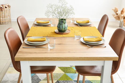 Decorative tablecloths, decorative tabletop covers, decorative napkins, table linens, dining tablecloth, elegant table décor, luxury table linens, wedding tablecloth, banquet table linens, party table decorations, holiday table setting, custom tablecloth, custom napkins, dining table accessories, restaurant table linens, event table décor, modern table linens, home dining décor, tabletop décor, fabric tablecloth
