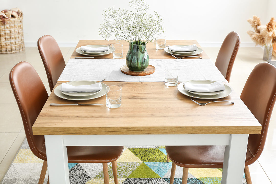 Decorative tablecloths, decorative tabletop covers, decorative napkins, table linens, dining tablecloth, elegant table décor, luxury table linens, wedding tablecloth, banquet table linens, party table decorations, holiday table setting, custom tablecloth, custom napkins, dining table accessories, restaurant table linens, event table décor, modern table linens, home dining décor, tabletop décor, fabric tablecloth
