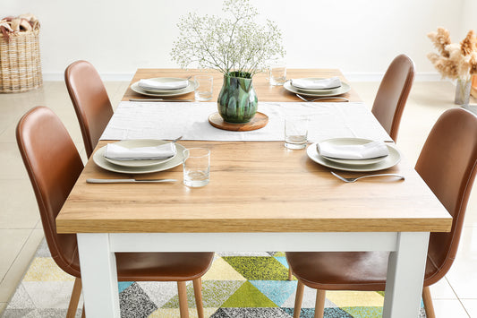 Decorative tablecloths, decorative tabletop covers, decorative napkins, table linens, dining tablecloth, elegant table décor, luxury table linens, wedding tablecloth, banquet table linens, party table decorations, holiday table setting, custom tablecloth, custom napkins, dining table accessories, restaurant table linens, event table décor, modern table linens, home dining décor, tabletop décor, fabric tablecloth