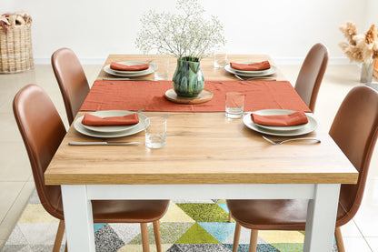 Decorative tablecloths, decorative tabletop covers, decorative napkins, table linens, dining tablecloth, elegant table décor, luxury table linens, wedding tablecloth, banquet table linens, party table decorations, holiday table setting, custom tablecloth, custom napkins, dining table accessories, restaurant table linens, event table décor, modern table linens, home dining décor, tabletop décor, fabric tablecloth