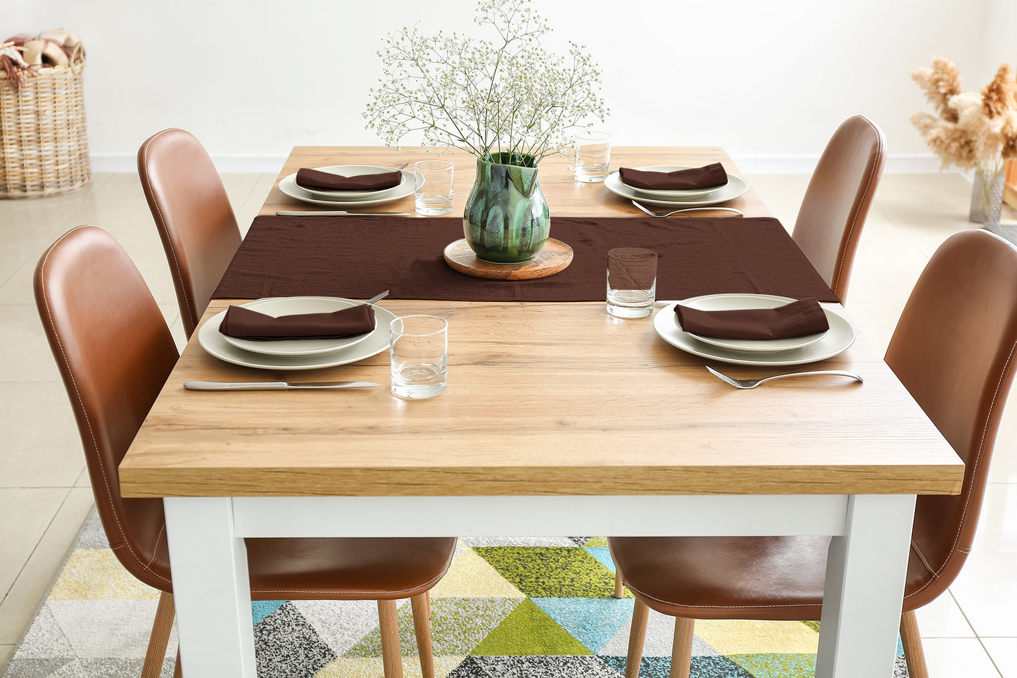 Decorative tablecloths, decorative tabletop covers, decorative napkins, table linens, dining tablecloth, elegant table décor, luxury table linens, wedding tablecloth, banquet table linens, party table decorations, holiday table setting, custom tablecloth, custom napkins, dining table accessories, restaurant table linens, event table décor, modern table linens, home dining décor, tabletop décor, fabric tablecloth