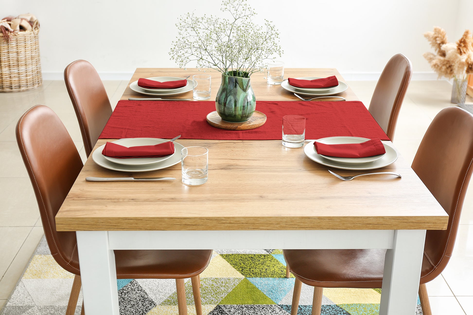 Decorative tablecloths, decorative tabletop covers, decorative napkins, table linens, dining tablecloth, elegant table décor, luxury table linens, wedding tablecloth, banquet table linens, party table decorations, holiday table setting, custom tablecloth, custom napkins, dining table accessories, restaurant table linens, event table décor, modern table linens, home dining décor, tabletop décor, fabric tablecloth