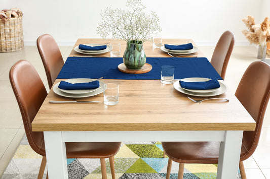 Decorative tablecloths, decorative tabletop covers, decorative napkins, table linens, dining tablecloth, elegant table décor, luxury table linens, wedding tablecloth, banquet table linens, party table decorations, holiday table setting, custom tablecloth, custom napkins, dining table accessories, restaurant table linens, event table décor, modern table linens, home dining décor, tabletop décor, fabric tablecloth