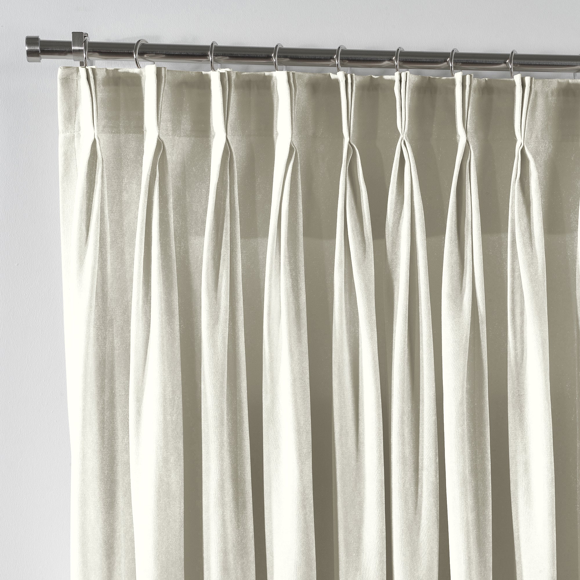 Shiny Velvet Pinch Pleated Curtain Single Panel - Cream